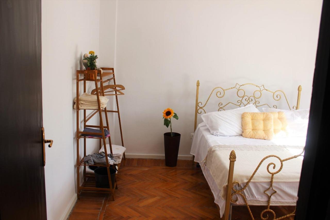 Entire Serviced Apartment With A Beautiful View Tirana Exteriér fotografie